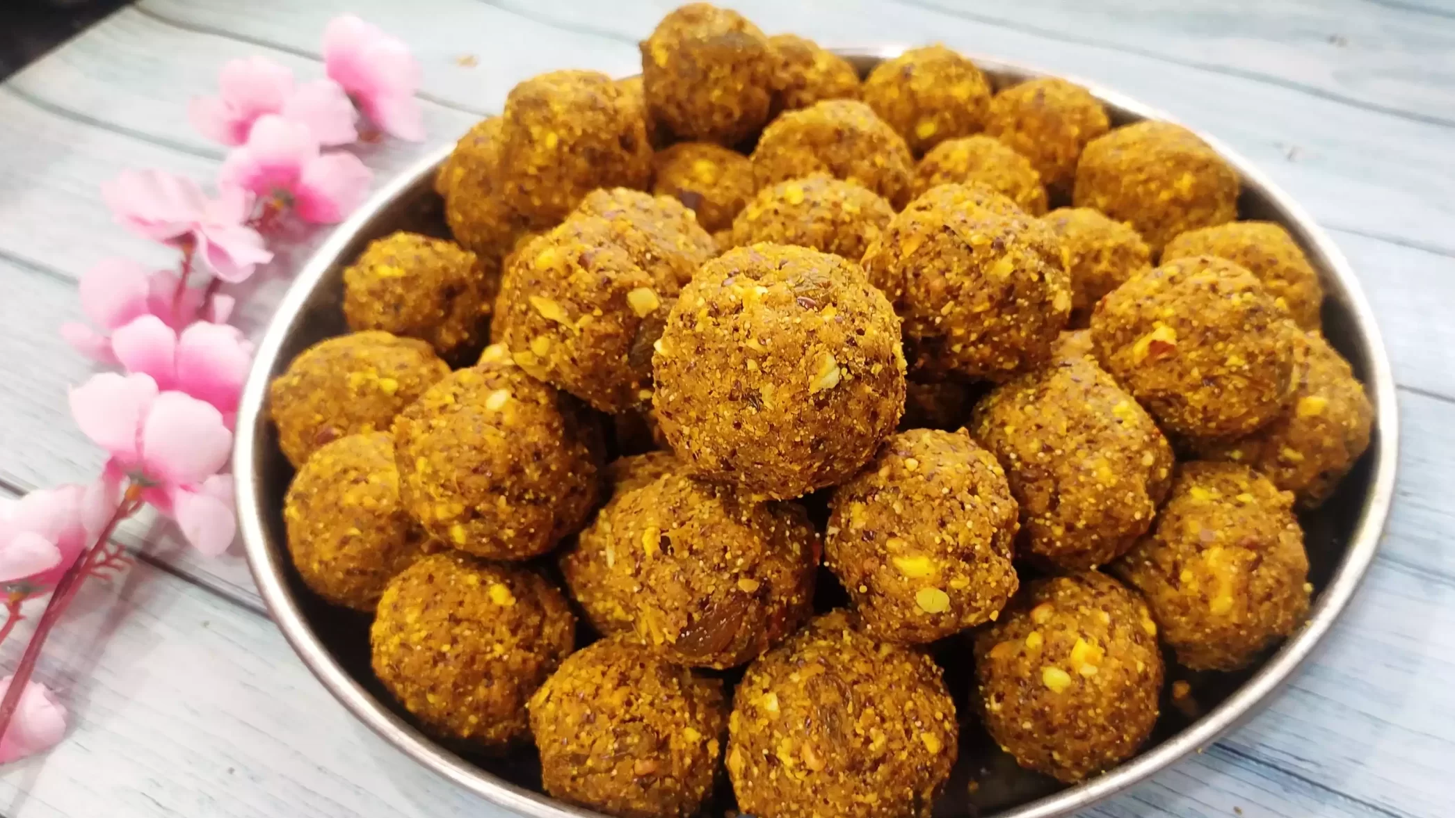 Sethaura laddu recipe